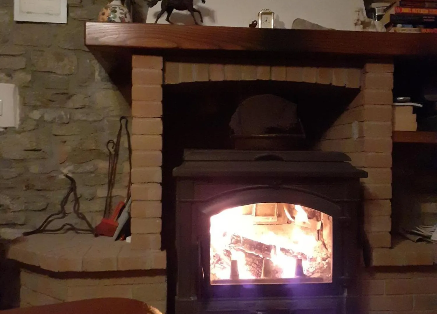 A Fine 2 Bedroom Stone House In Emila Piacenza