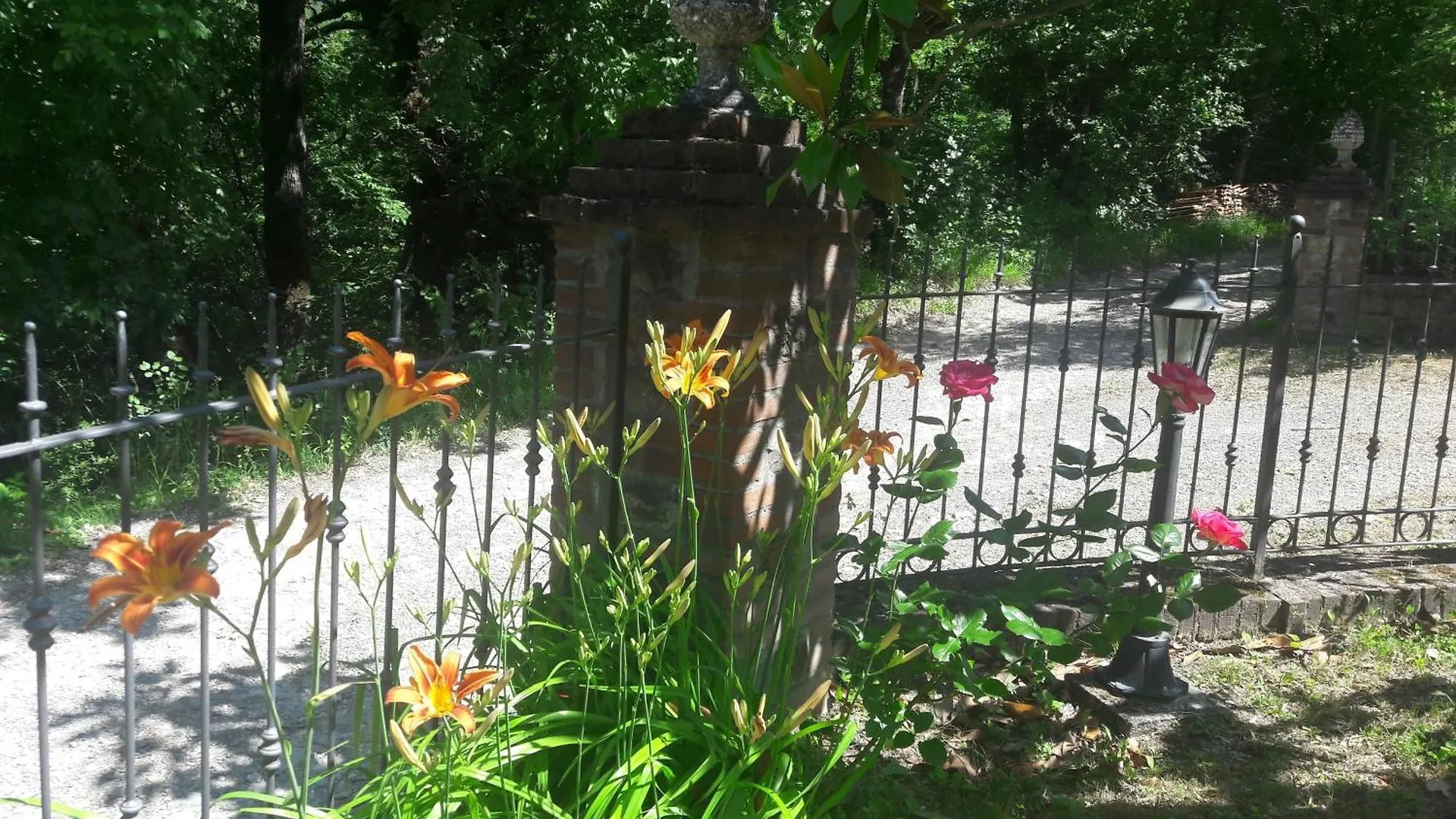 A Fine 2 Bedroom Stone House In Emila Piacenza Holiday home